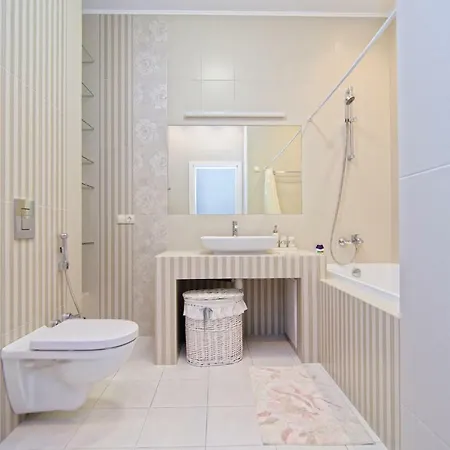 Pearl With Sea View Apartment Odesa