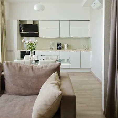 Pearl With Sea View Apartment Odesa